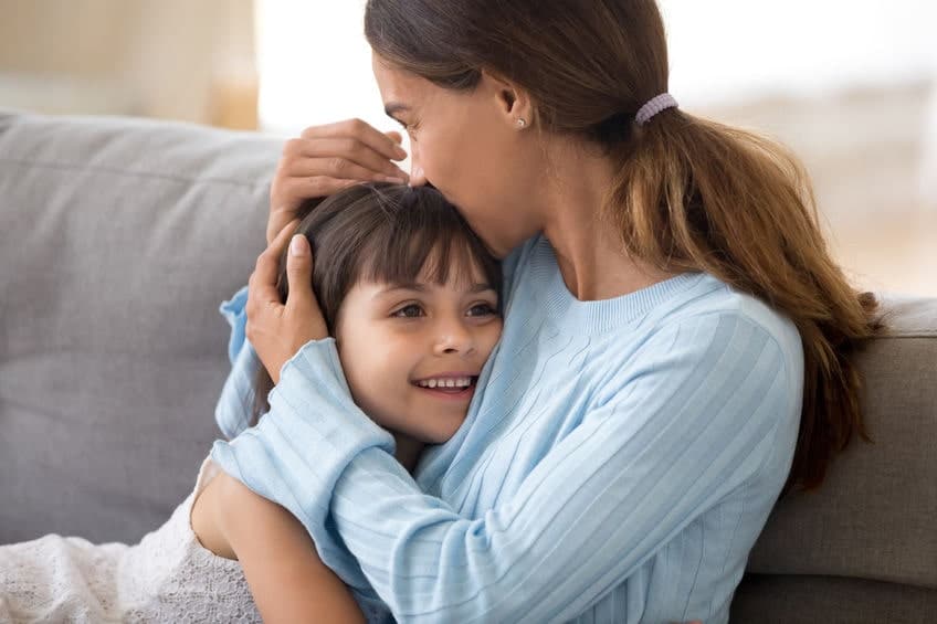 Why You Shouldn't Force Your Child to Hug, Parenting